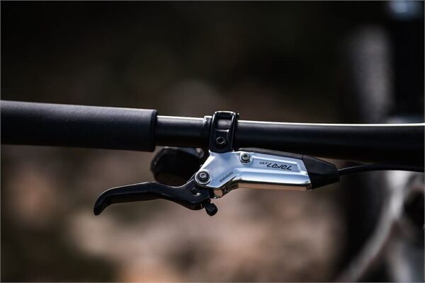Phanh xe đạp SRAM Level Ultimate Stealth 4-Piston